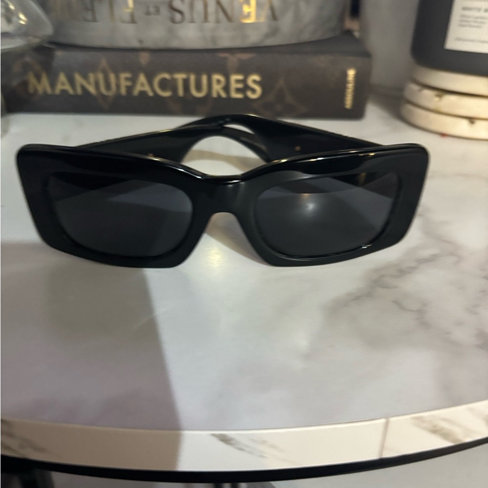 Versace Black Rectangular Sunglasses - image 3